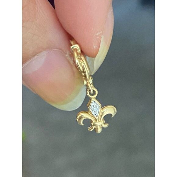 14k Storywheel Diamond Fleur Dangle Charm - Picture 5 of 7